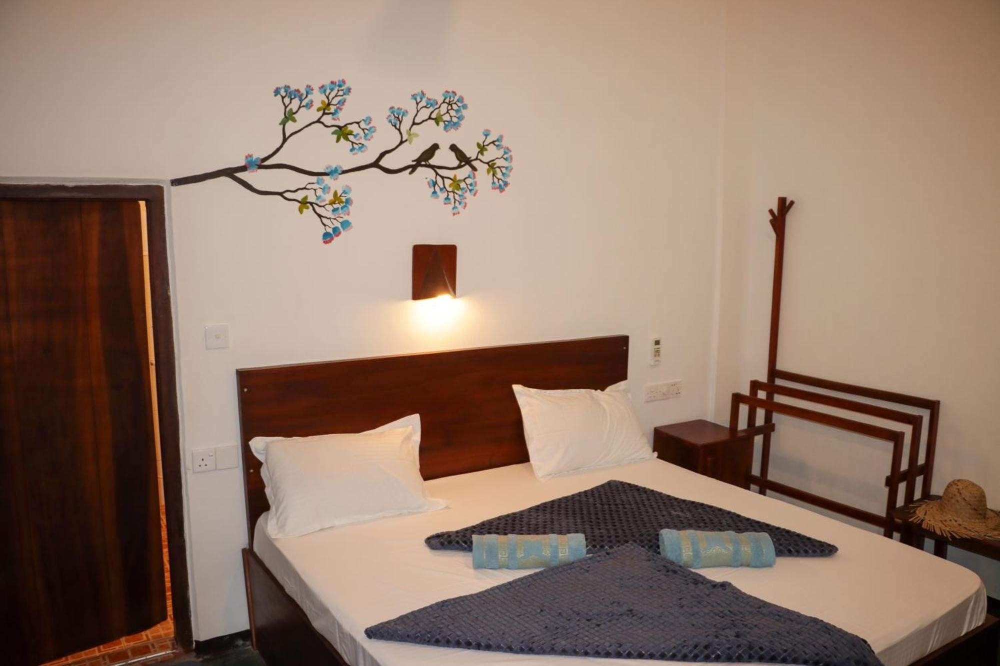 Surfers Park Arugambay Bed & Breakfast Аругам Бей Екстериор снимка
