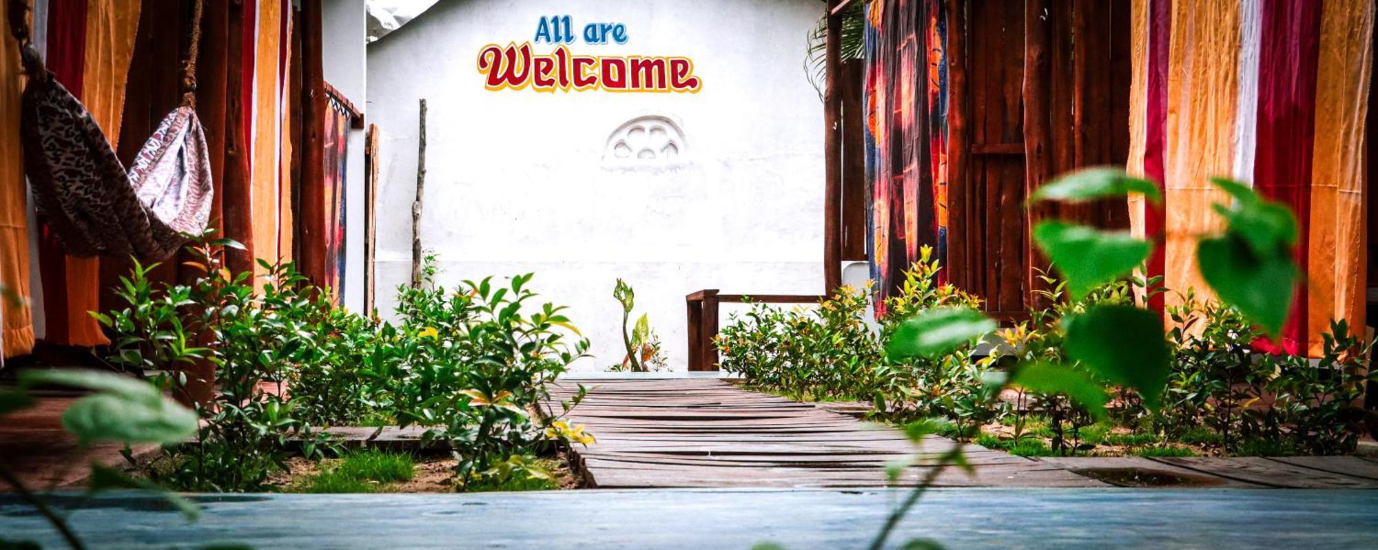 Surfers Park Arugambay Bed & Breakfast Аругам Бей Екстериор снимка