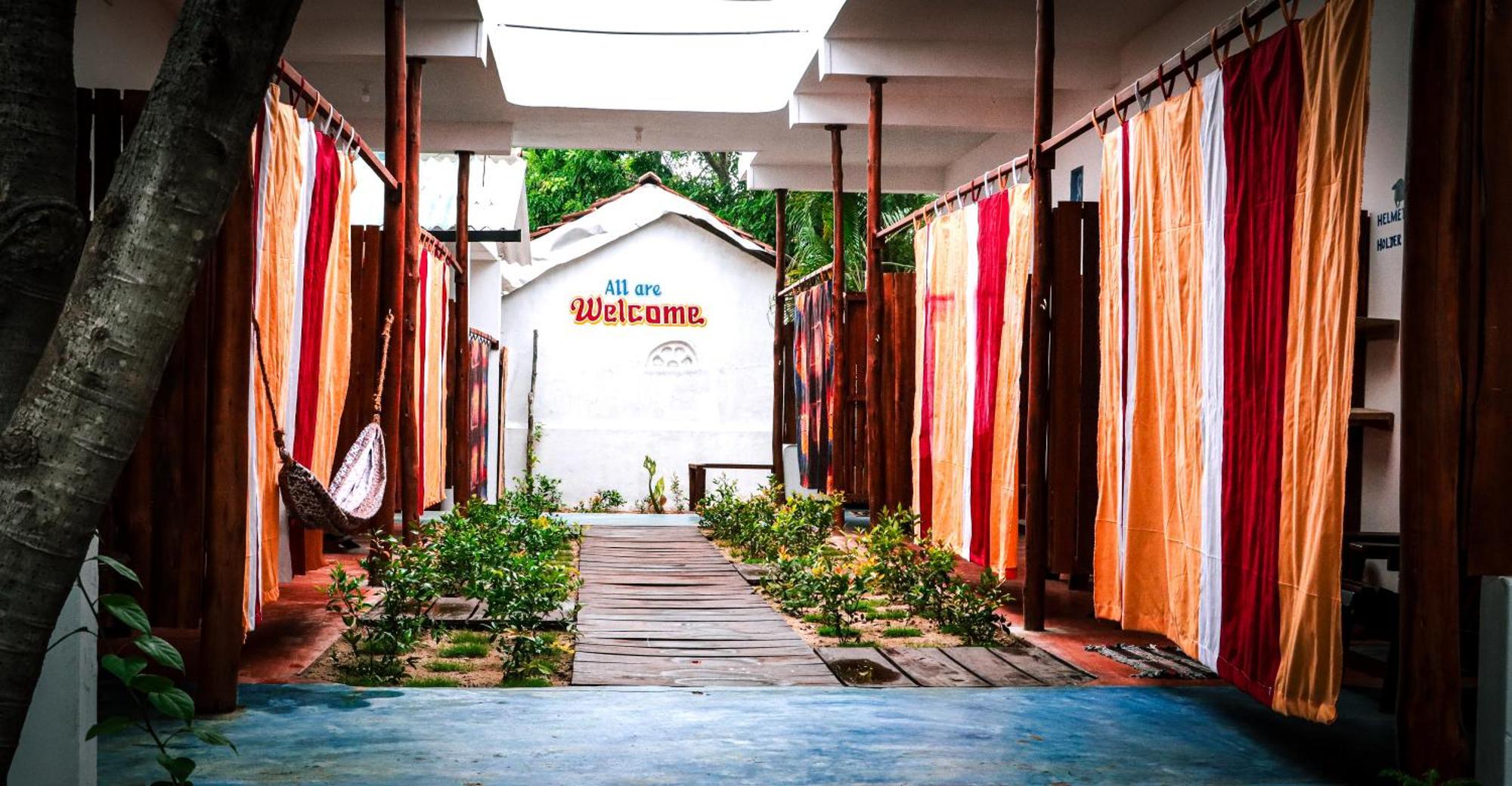 Surfers Park Arugambay Bed & Breakfast Аругам Бей Екстериор снимка