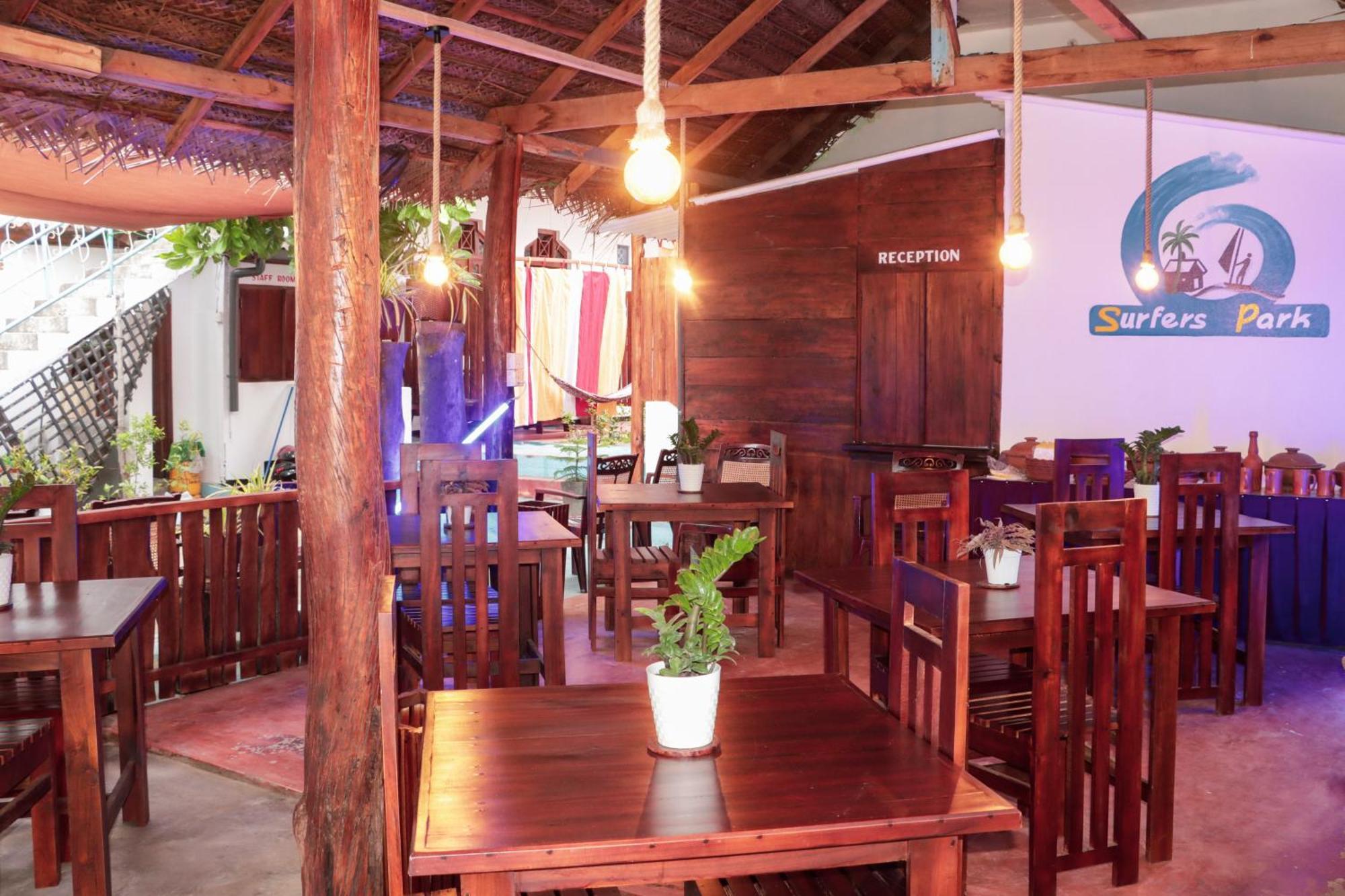Surfers Park Arugambay Bed & Breakfast Аругам Бей Екстериор снимка